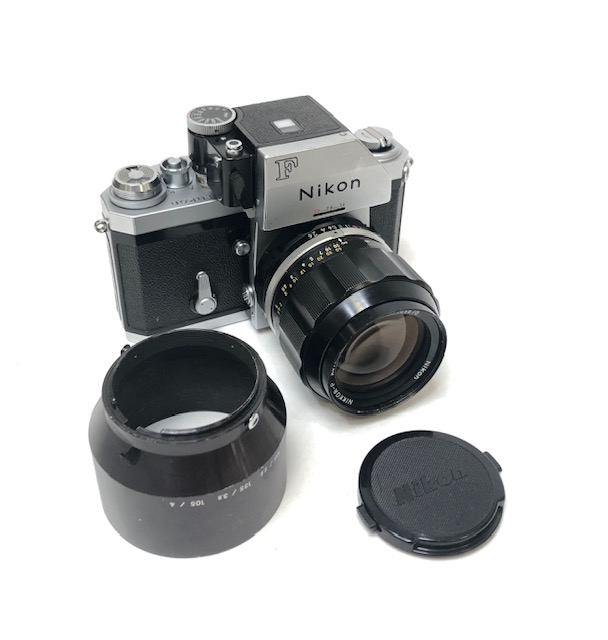 Nikon F photomic FTN Objectif Nikkor P 2,5/105 mm.