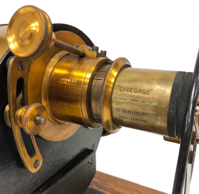 Projecteur 35 mm Guilbert 1920