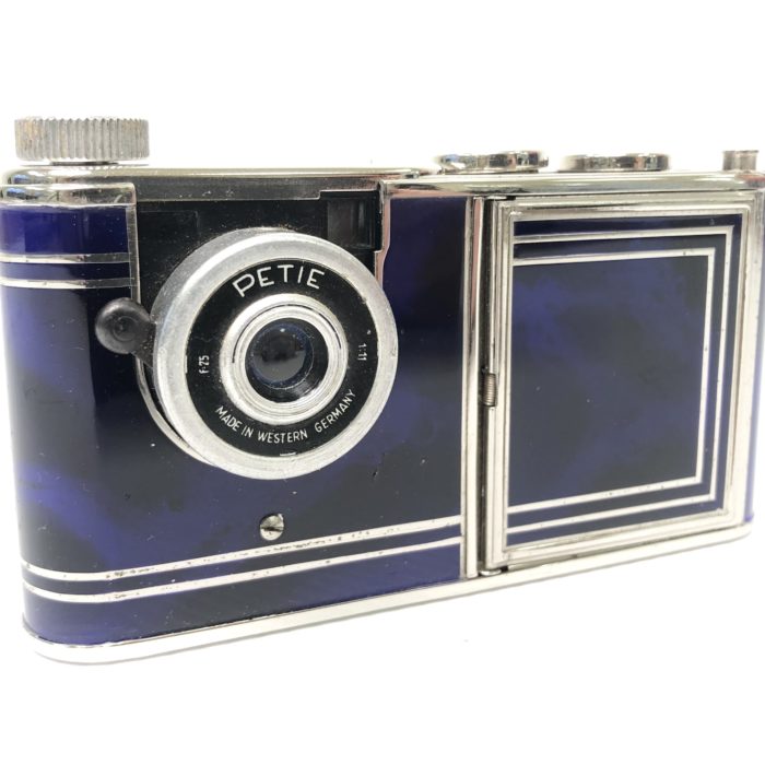 Kunik petie Vanity bleu 1956